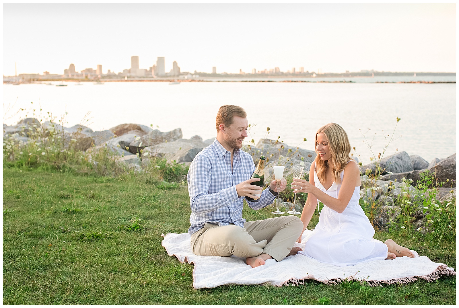 Milwaukee engagement session, Milwaukee engagement